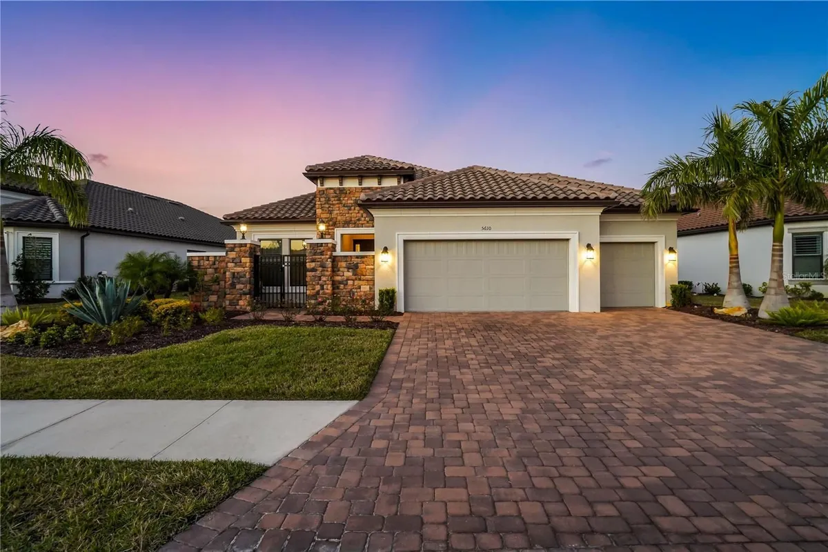 Property Slideshow image 1 of 78 | 5610 caserta ct, Palmetto, FL, 34221