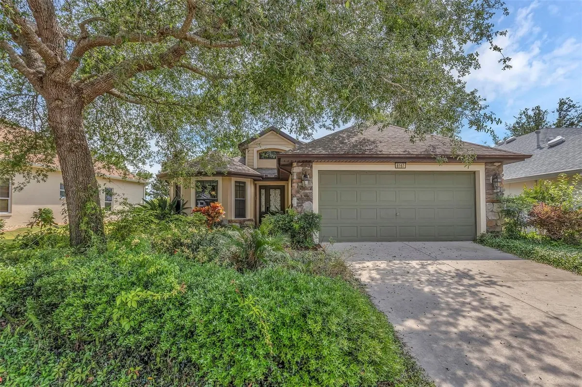 Property Slideshow image 1 of 58 | 8167 bridgeport bay cir, Mount Dora, FL, 32757