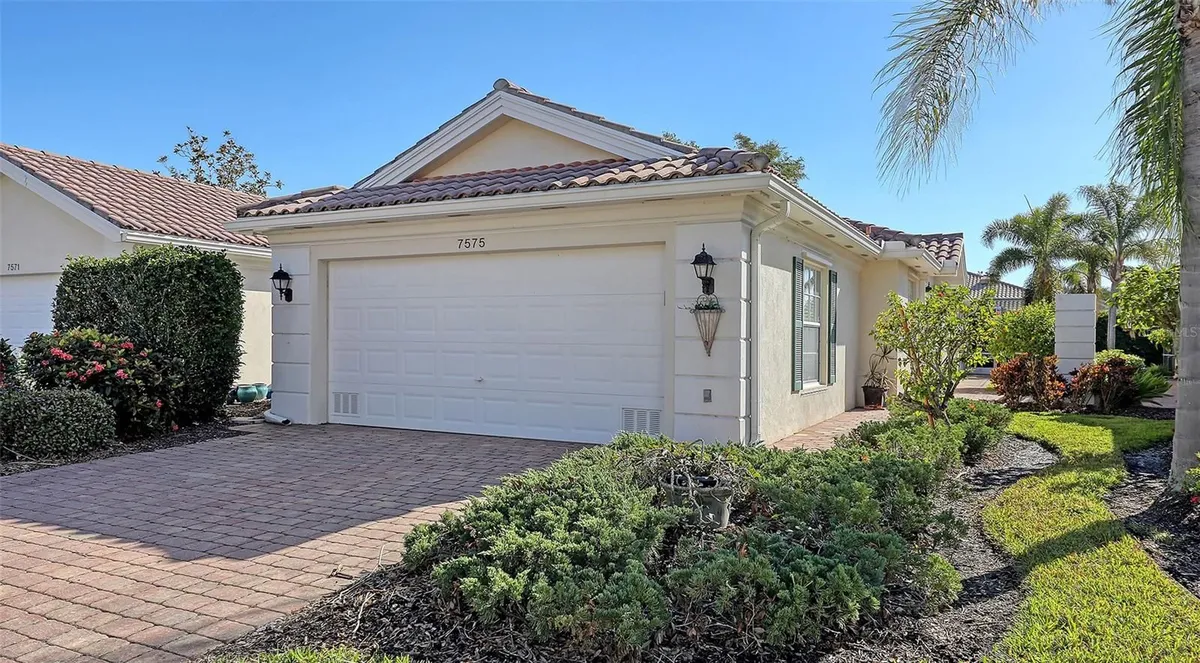 Property Slideshow image 1 of 93 | 7575 quinto dr, Sarasota, FL, 34238