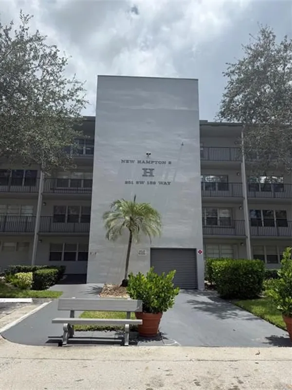 Property Slideshow image 1 of 28 | 251 sw 132nd way h108, Pembroke Pines, FL, 33027