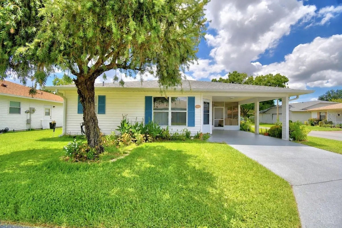 Property Slideshow image 1 of 52 | 4903 dawnview ln, Lakeland, FL, 33811