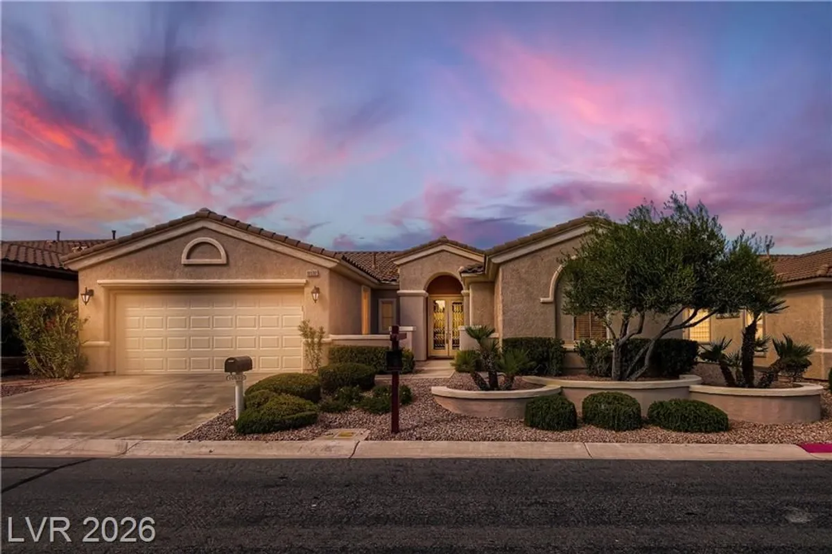 Property Slideshow image 1 of 56 | 10532 bambola pl, Las Vegas, NV, 89135