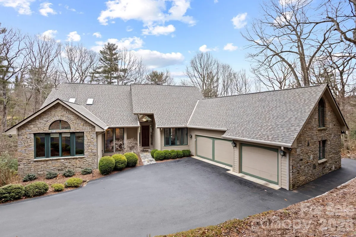 Property Slideshow image 1 of 48 | 175 overlook dr, Flat Rock, NC, 28731