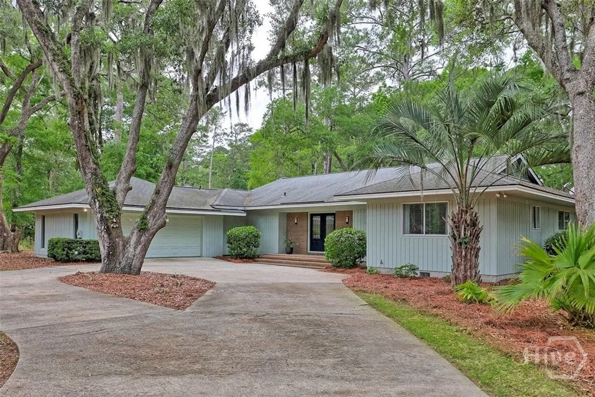 Property Slideshow image 1 of 67 | 2 abbott ln, Savannah, GA, 31411