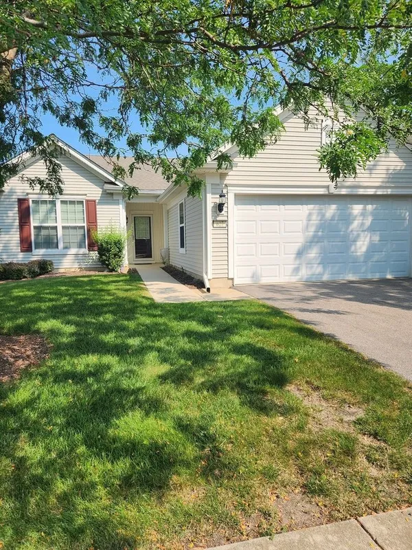 Property Slideshow image 1 of 25 | 627 americana dr, Shorewood, IL, 60404