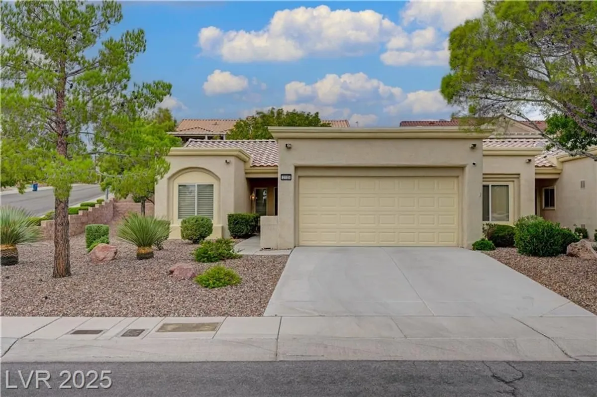 Property Slideshow image 1 of 67 | 2125 hallston st, Las Vegas, NV, 89134