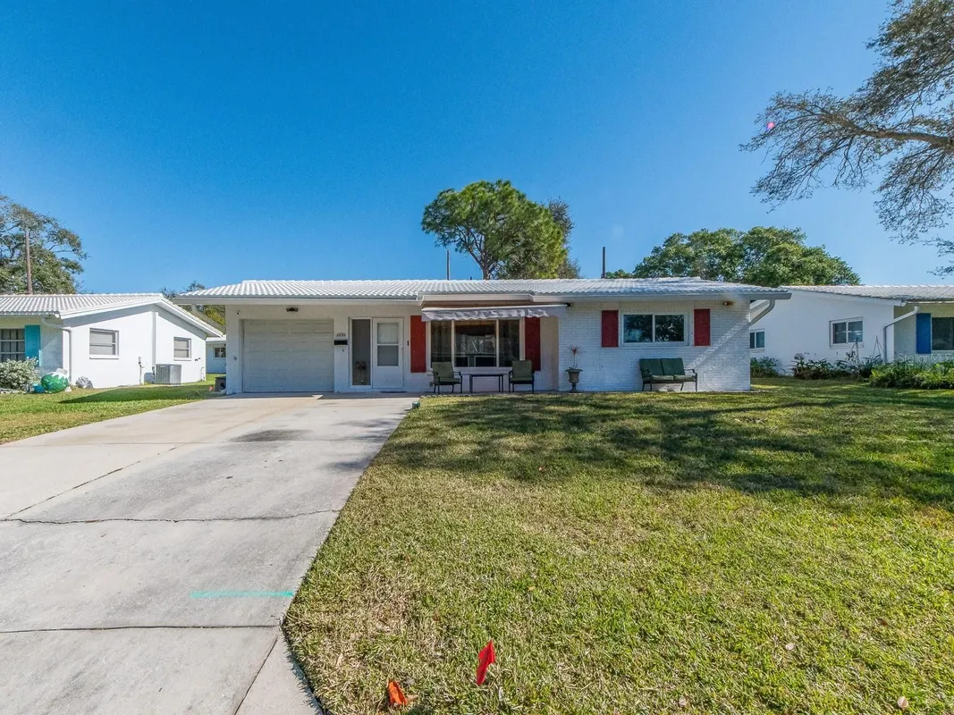 Property Slideshow image 1 of 27 | 8657 143rd st, Seminole, FL, 33776