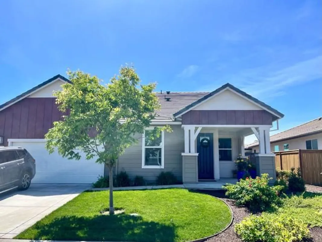 Property Slideshow image 1 of 16 | 4861 peace lily ln, Roseville, CA, 95747