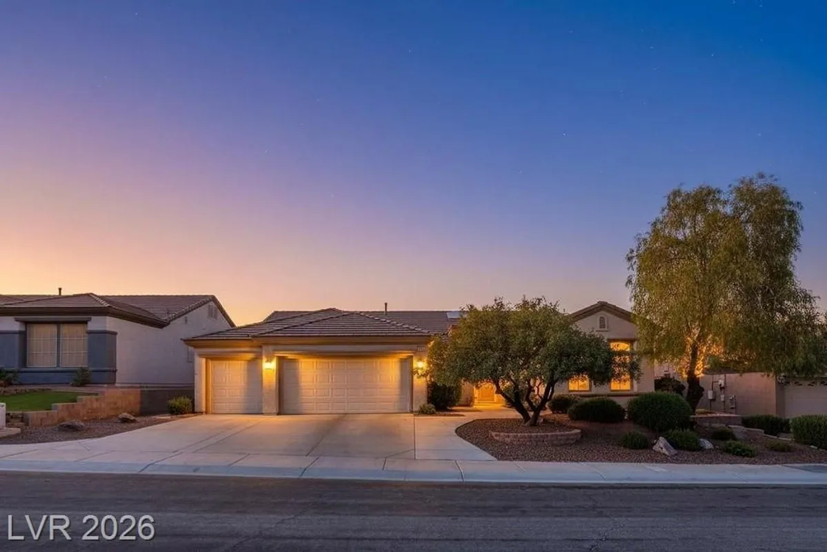 Property Slideshow image 1 of 44 | 1831 morganton dr, Henderson, NV, 89052