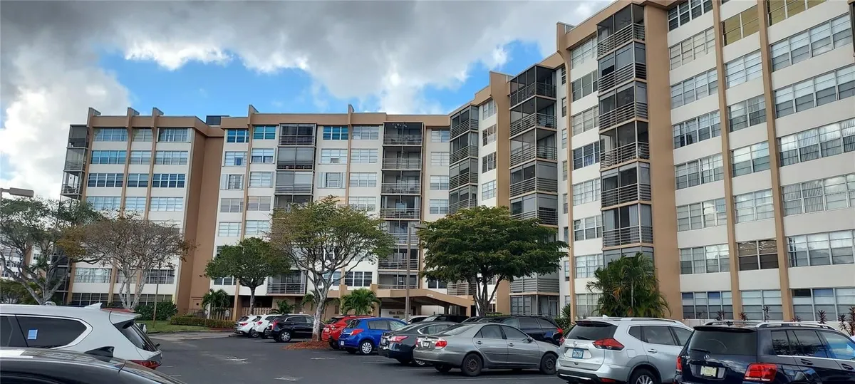 Property Slideshow image 1 of 51 | 1000 saint charles pl 209, Pembroke Pines, FL, 33026