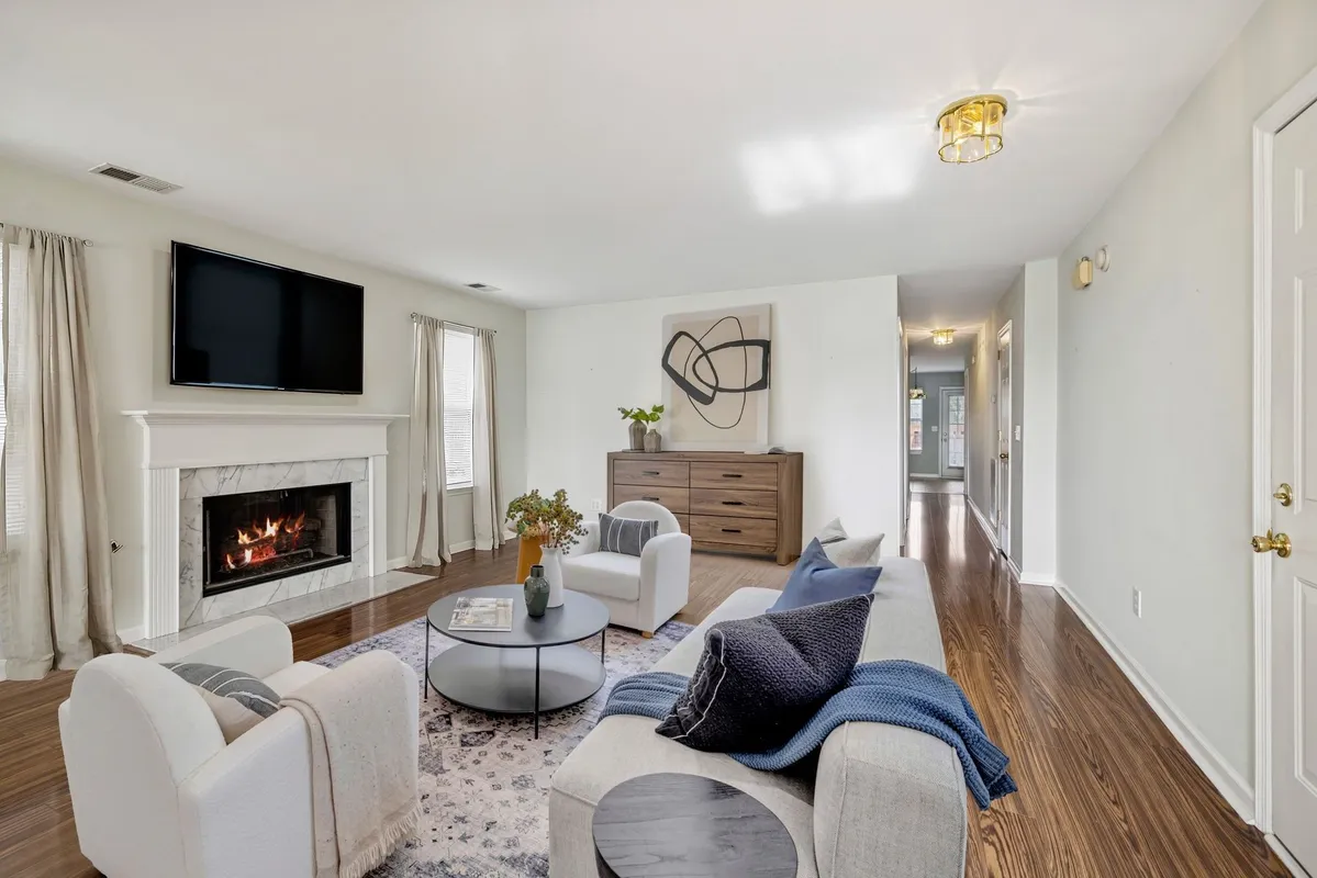 Property Slideshow image 1 of 68 | 117 newsom grn, Nashville, TN, 37221