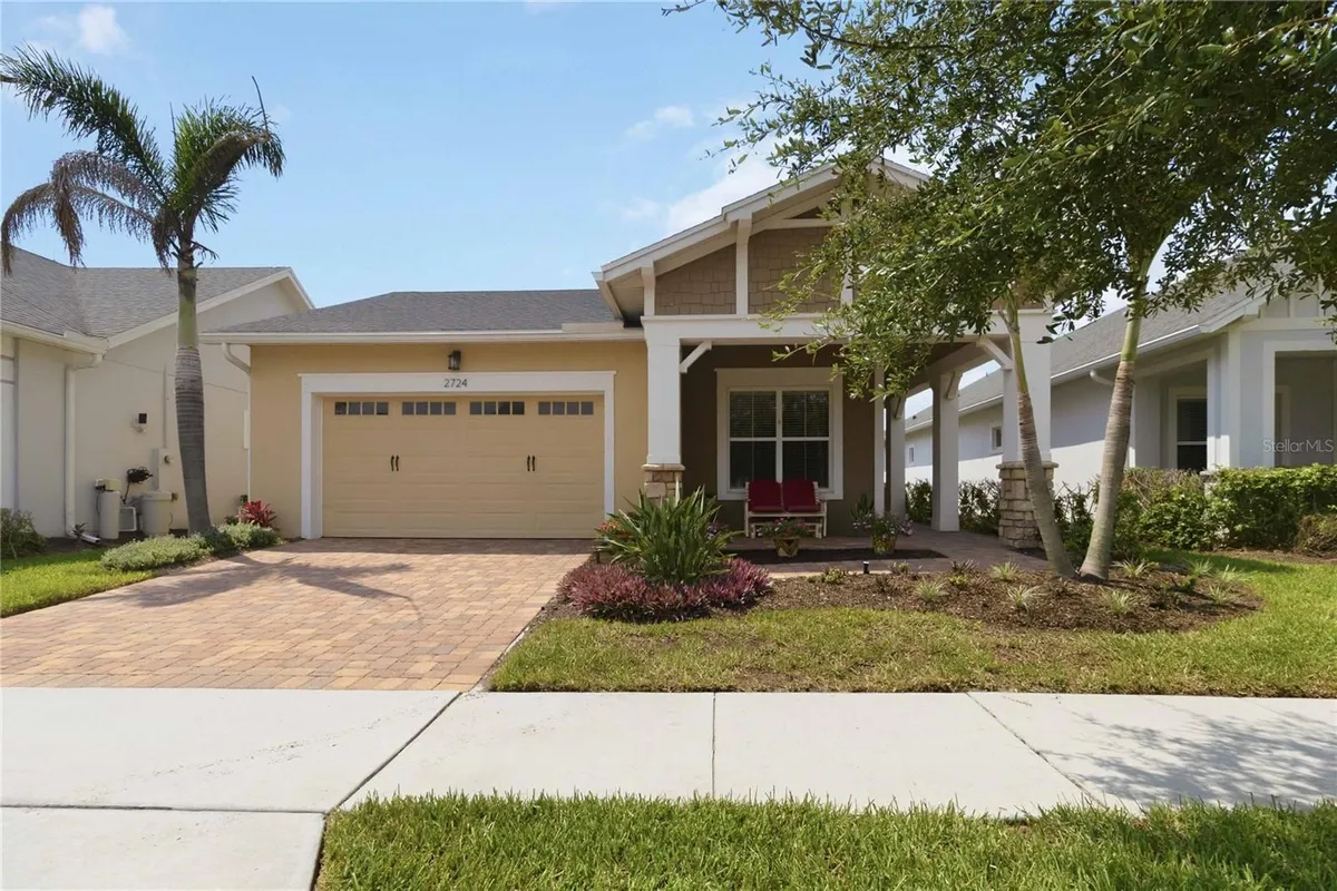 Property Slideshow image 1 of 71 | 2724 southland st, St Cloud, FL, 34772