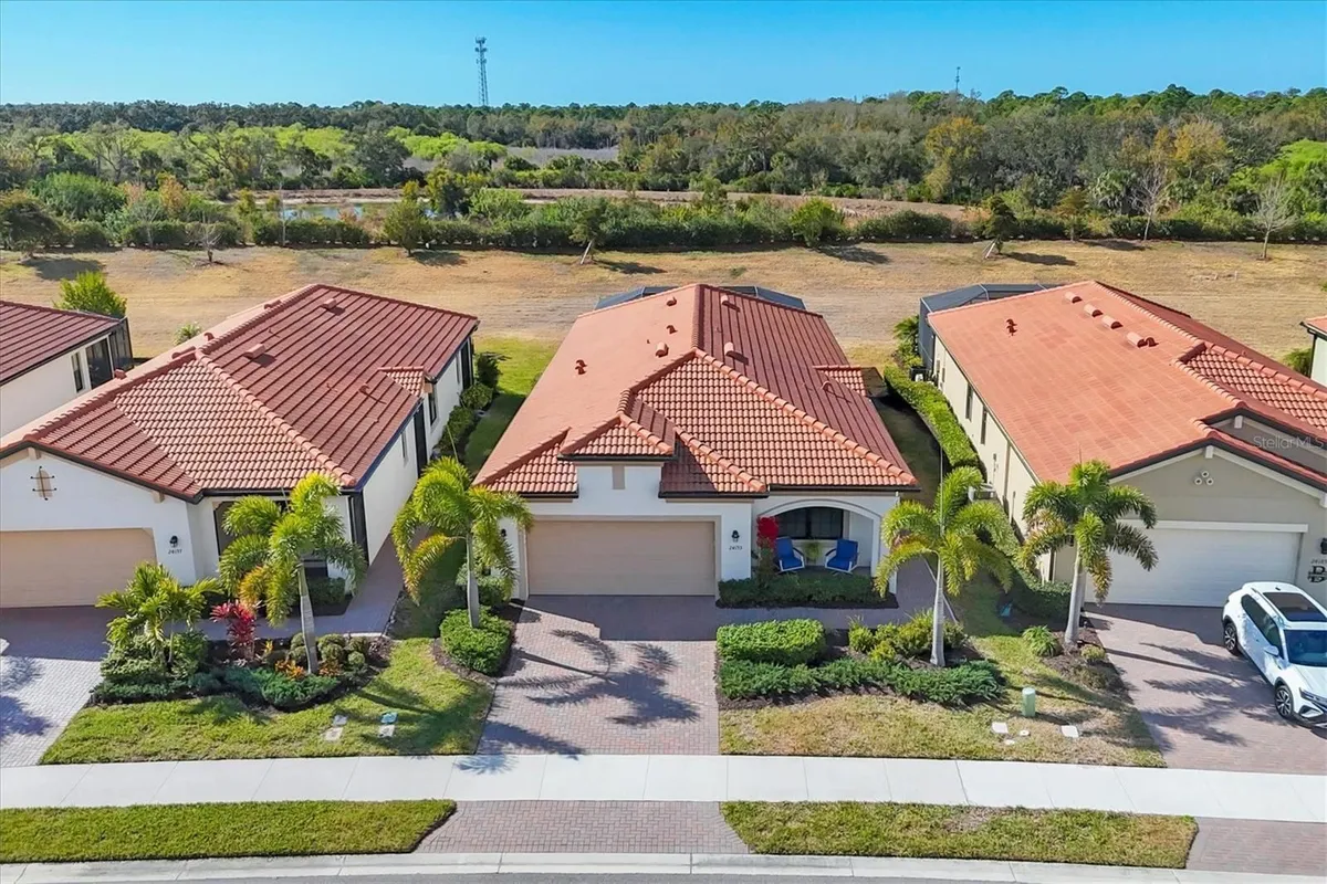 Property Slideshow image 1 of 100 | 24193 spartina dr, Venice, FL, 34293