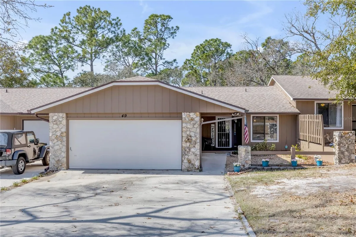 Property Slideshow image 1 of 39 | 49 crooked pine rd, Port Orange, FL, 32128