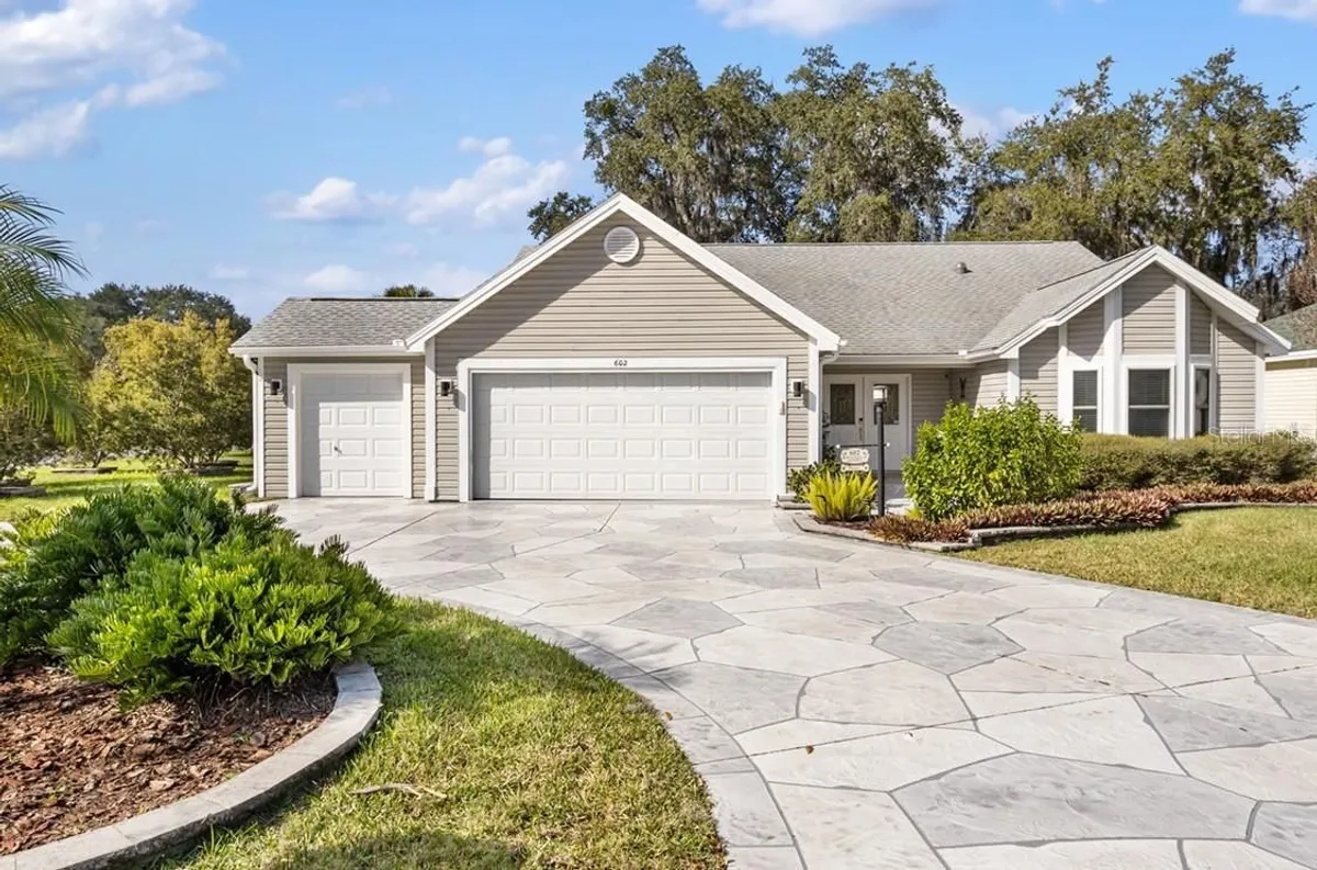 Property Slideshow image 1 of 37 | 602 juanita ct, The Villages, FL, 32159