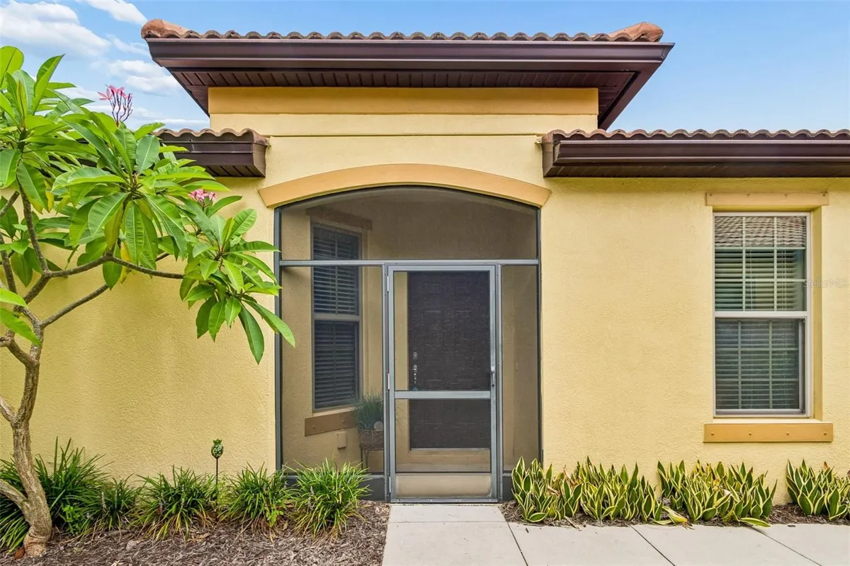 Property Slideshow image 1 of 74 | 322 mystic falls dr, Apollo Beach, FL, 33572