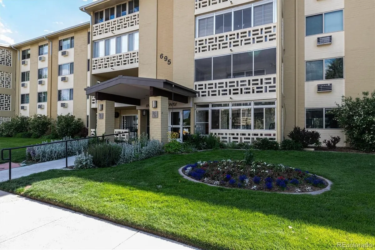 Property Slideshow image 1 of 43 | 695 s alton way 5a, Denver, CO, 80247