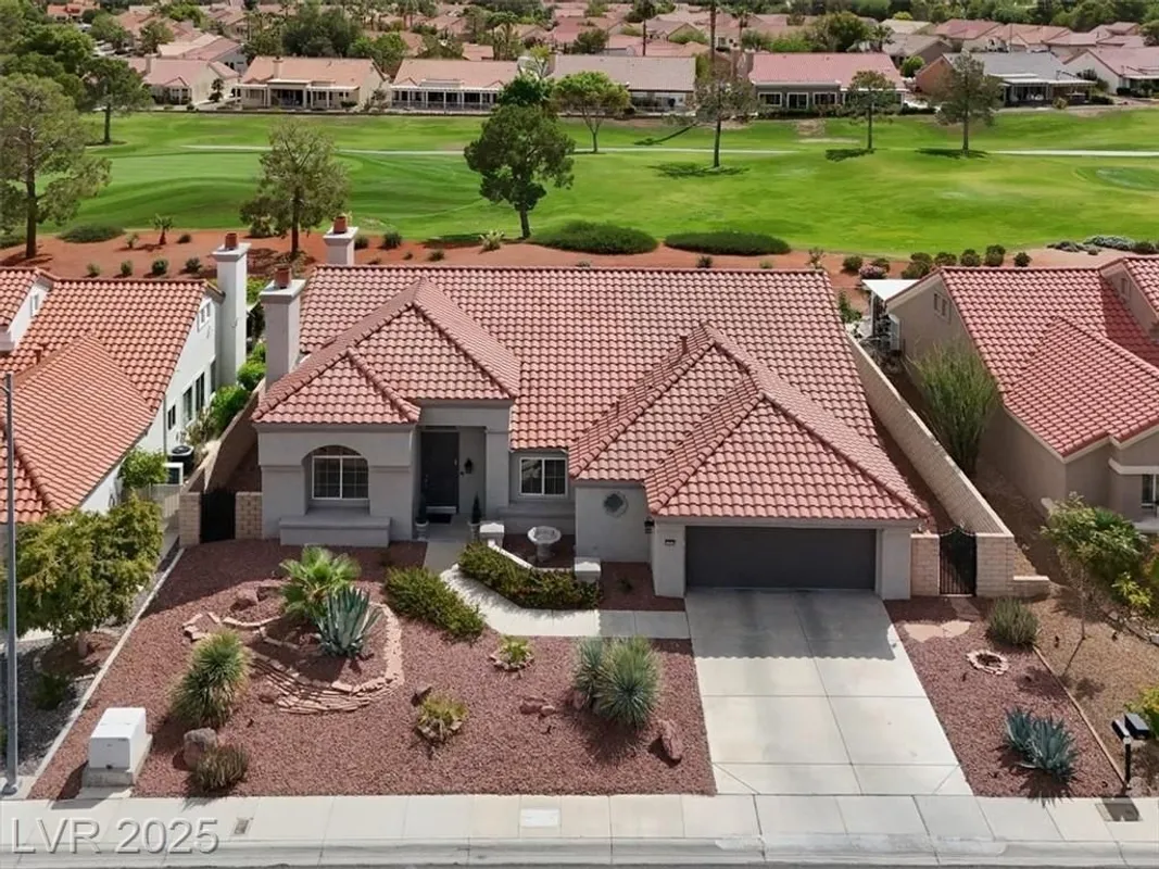 Property Slideshow image 1 of 59 | 2900 crown ridge dr, Las Vegas, NV, 89134