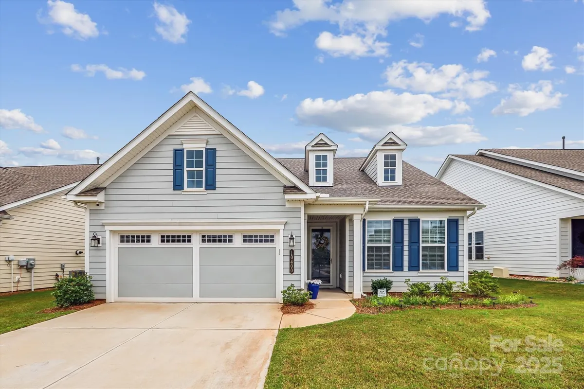 Property Slideshow image 1 of 36 | 10400 superb ln, Charlotte, NC, 28215