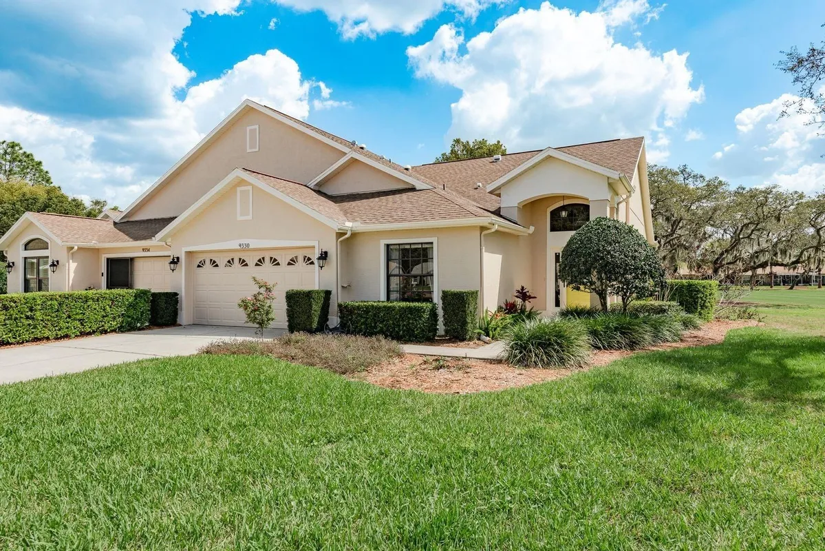Property Slideshow image 1 of 47 | 9330 whispering meadow ct, New Port Richey, FL, 34655
