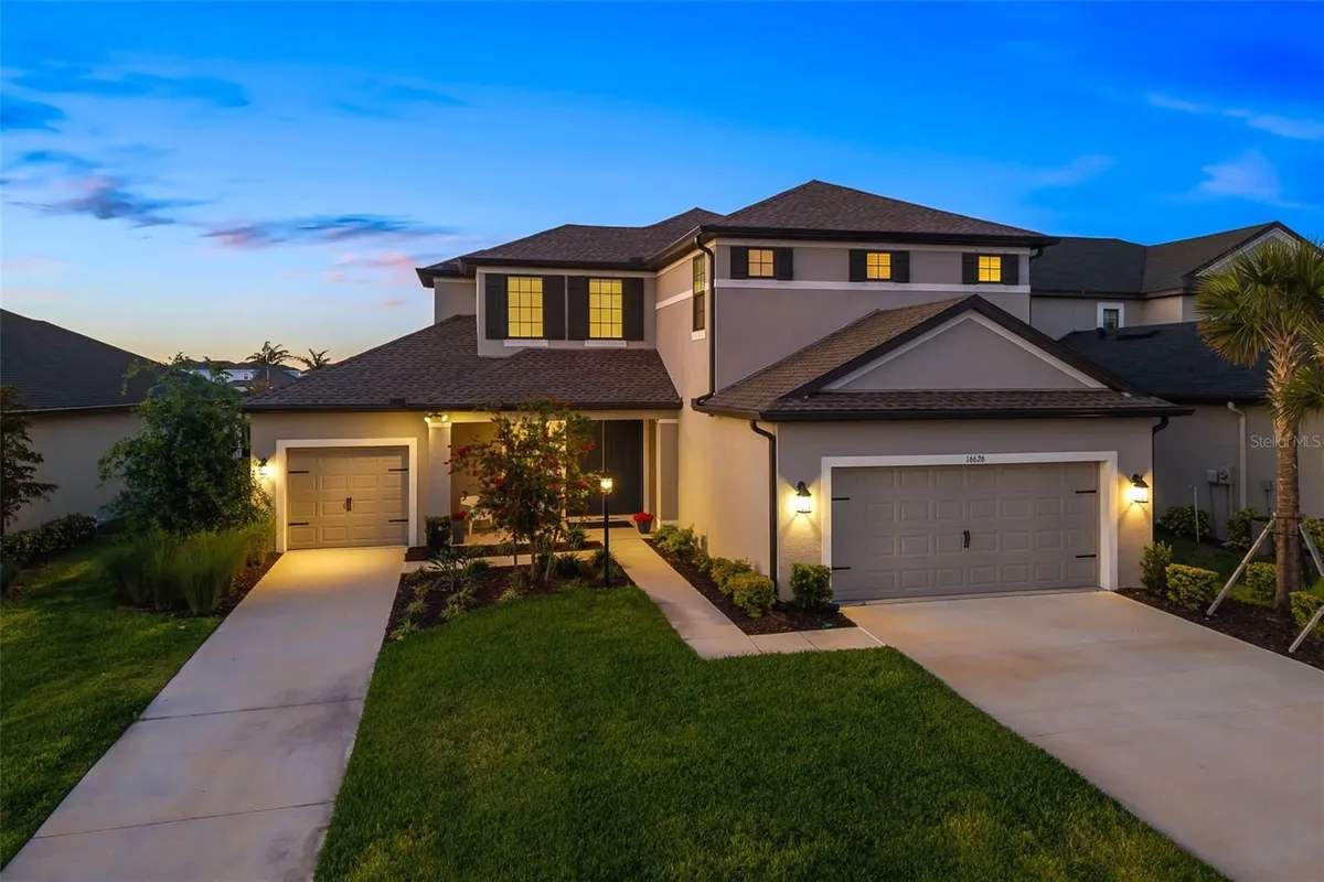 Property Slideshow image 1 of 61 | 16626 paynes mill dr, Lakewood Ranch, FL, 34211