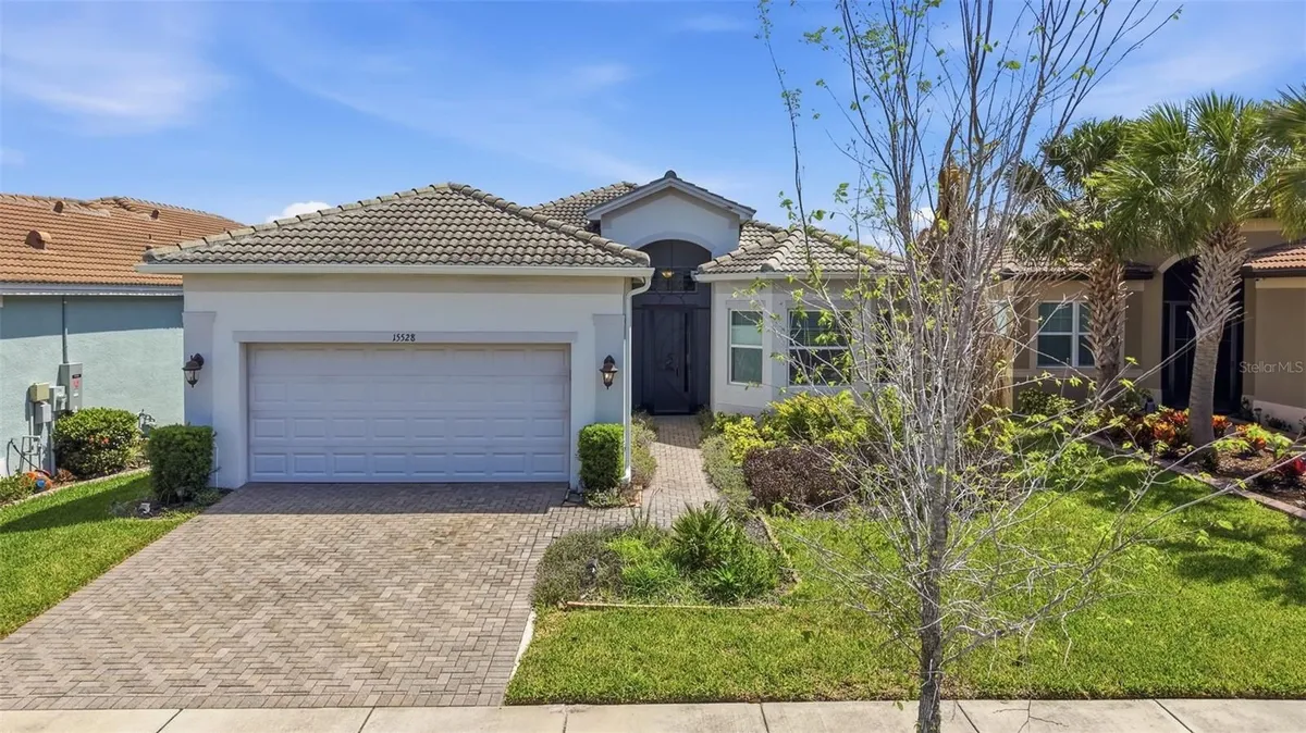 Property Slideshow image 1 of 65 | 15528 corona del mar dr, Wimauma, FL, 33598