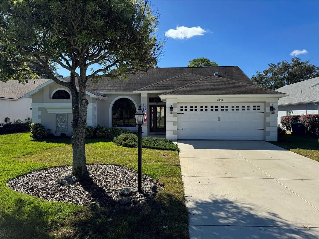 Property Slideshow image 1 of 25 | 7360 clearmeadow dr, Spring Hill, FL, 34606
