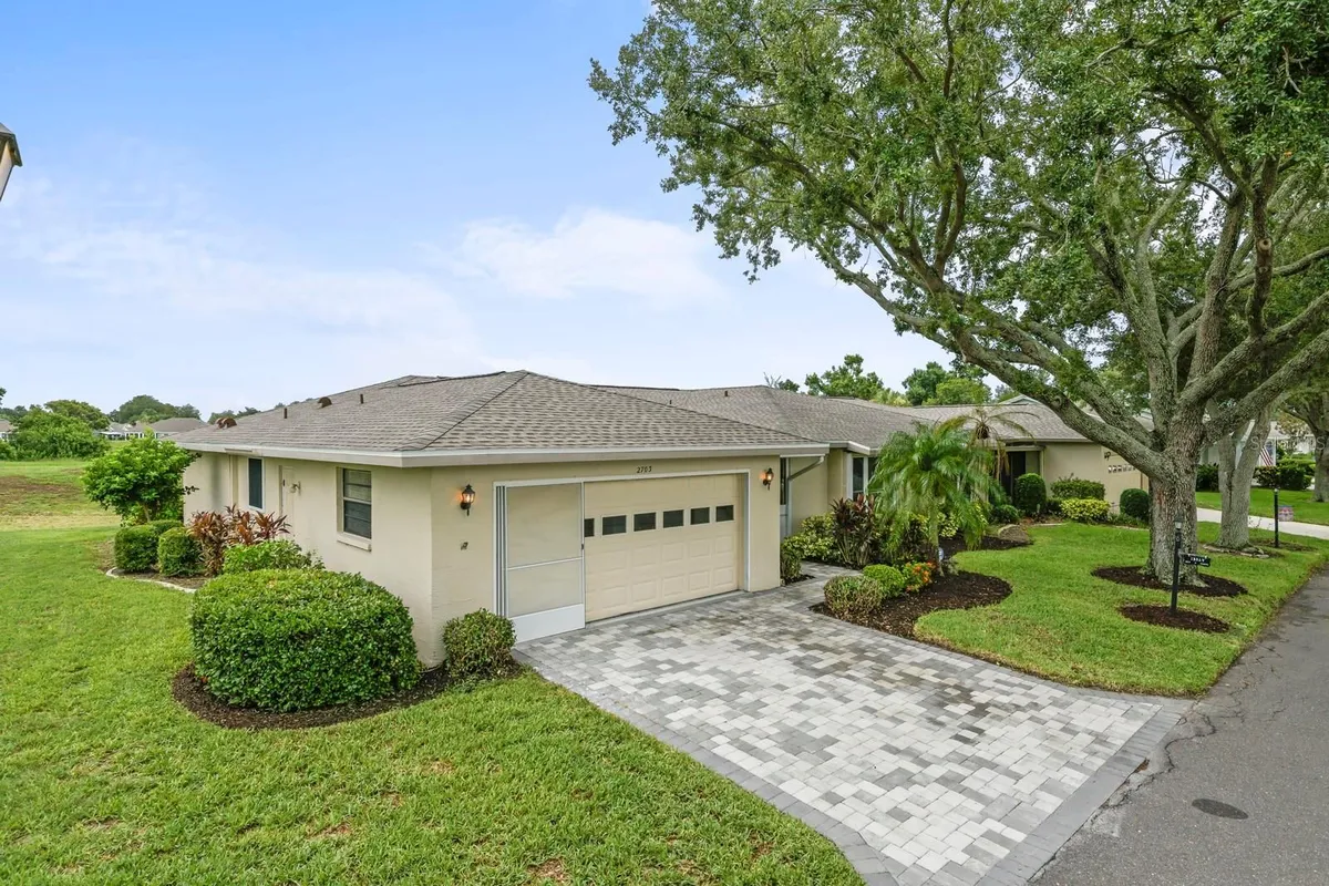 Property Slideshow image 1 of 30 | 2703 lancaster dr, Sun City Center, FL, 33573