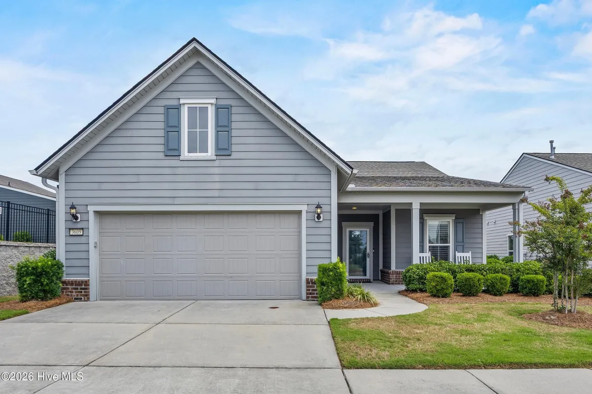 Property Slideshow image 1 of 48 | 3609 old sand mine dr, Wilmington, NC, 28412