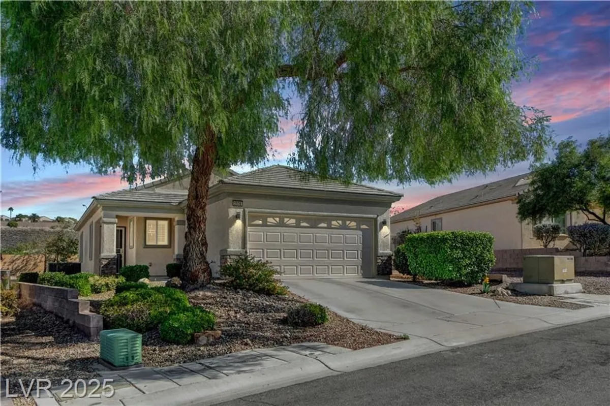 Property Slideshow image 1 of 73 | 2576 binary stars st, Henderson, NV, 89044