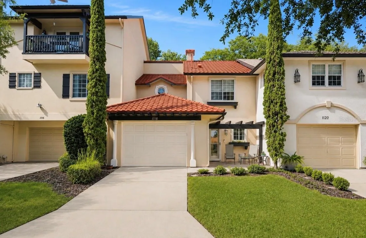 Property Slideshow image 1 of 33 | 1118 avenida de las casas, Lady Lake, FL, 32159