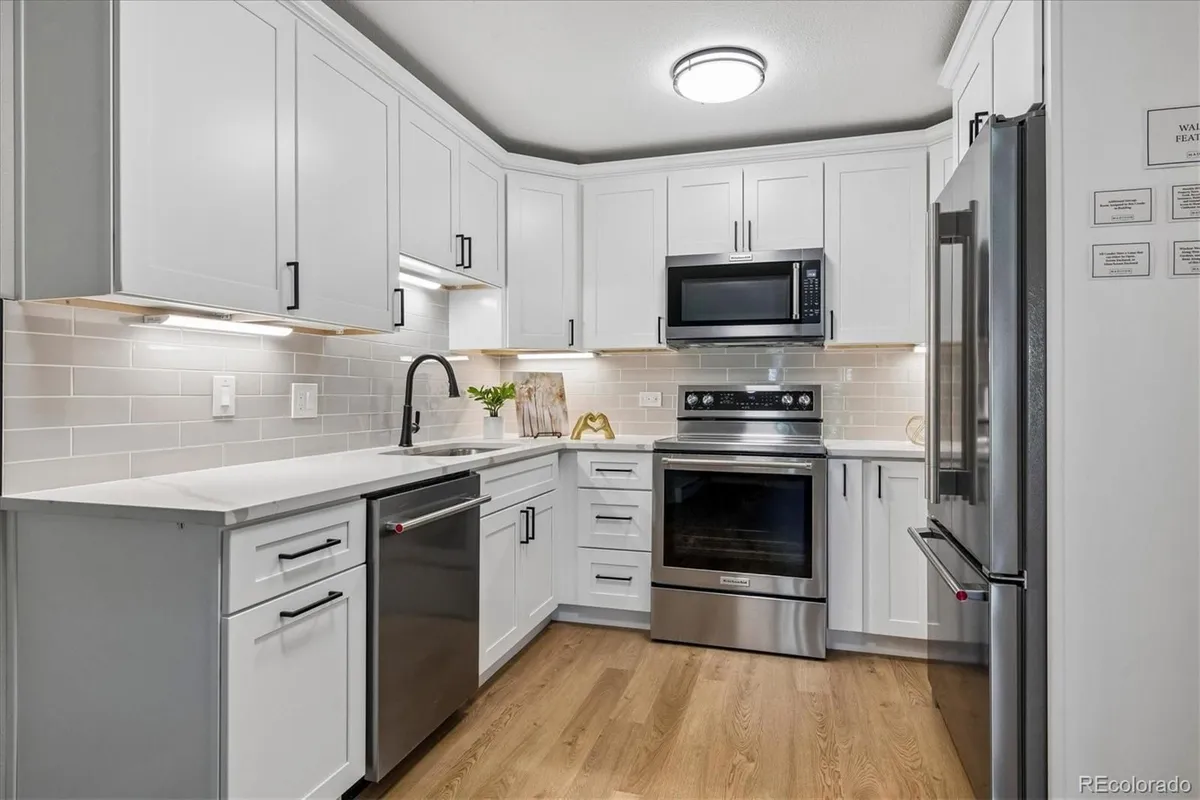Property Slideshow image 1 of 50 | 605 s alton way 12a, Denver, CO, 80247