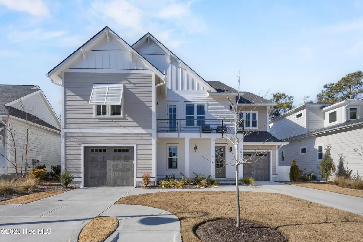 Property Slideshow image 1 of 84 | 3520 watercraft ferry ave, Wilmington, NC, 28412