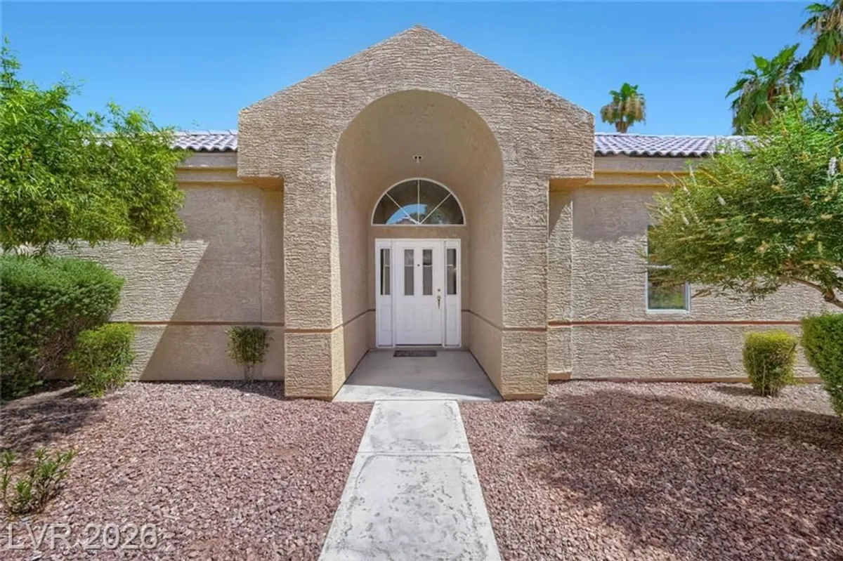 Property Slideshow image 1 of 29 | 364 wild plum ln, Las Vegas, NV, 89107