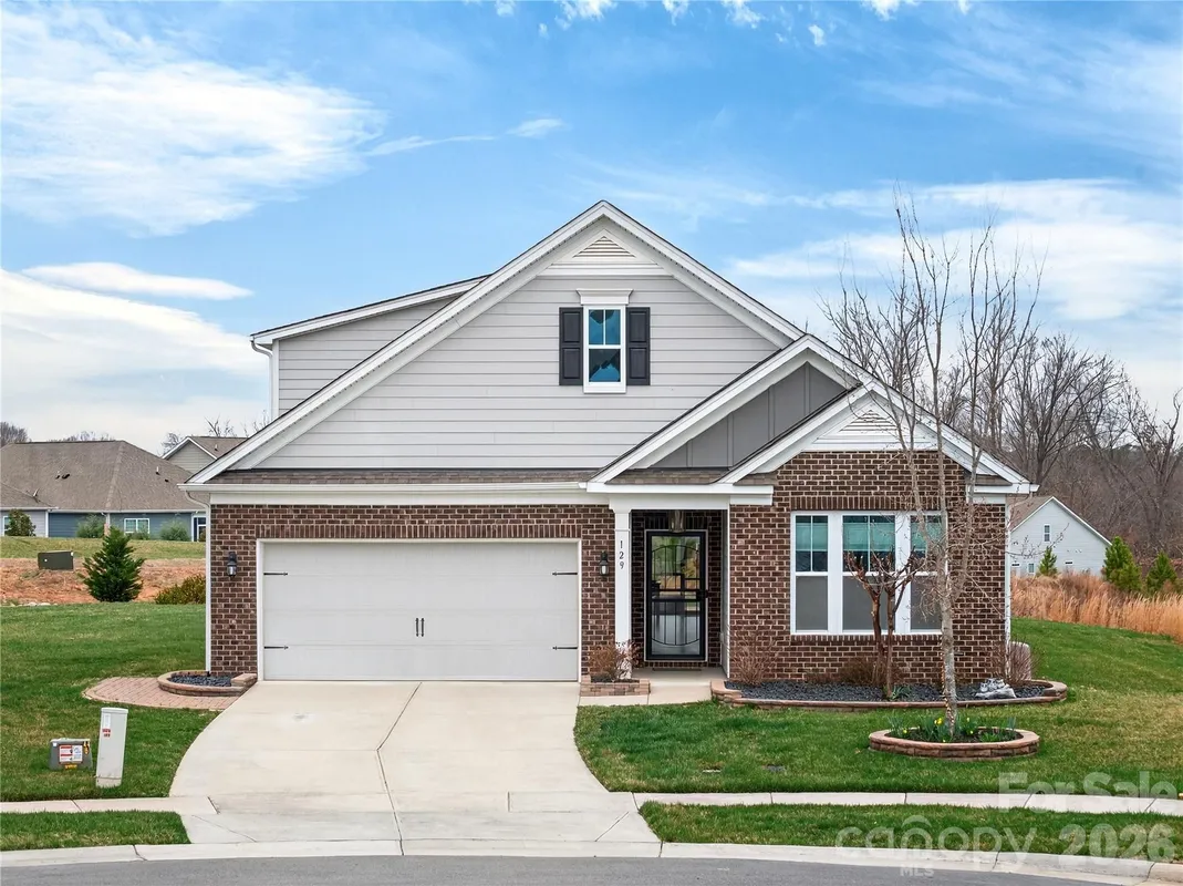 Property Slideshow image 1 of 44 | 129 rosebay dr, Mooresville, NC, 28117