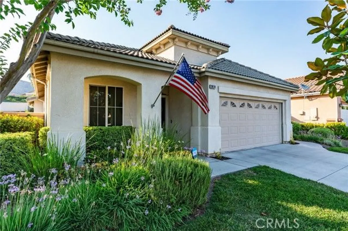 Property Slideshow image 1 of 75 | 28174 glenside ct, Menifee, CA, 92584