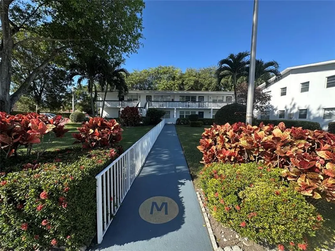 Property Slideshow image 1 of 62 | 211 ventnor m # 211, Deerfield Beach, FL, 33442