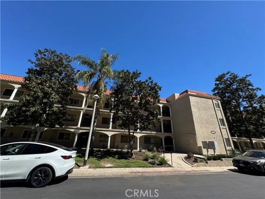 Property Slideshow image 1 of 52 | 4002 calle sonora 3f, Laguna Woods, CA, 92637