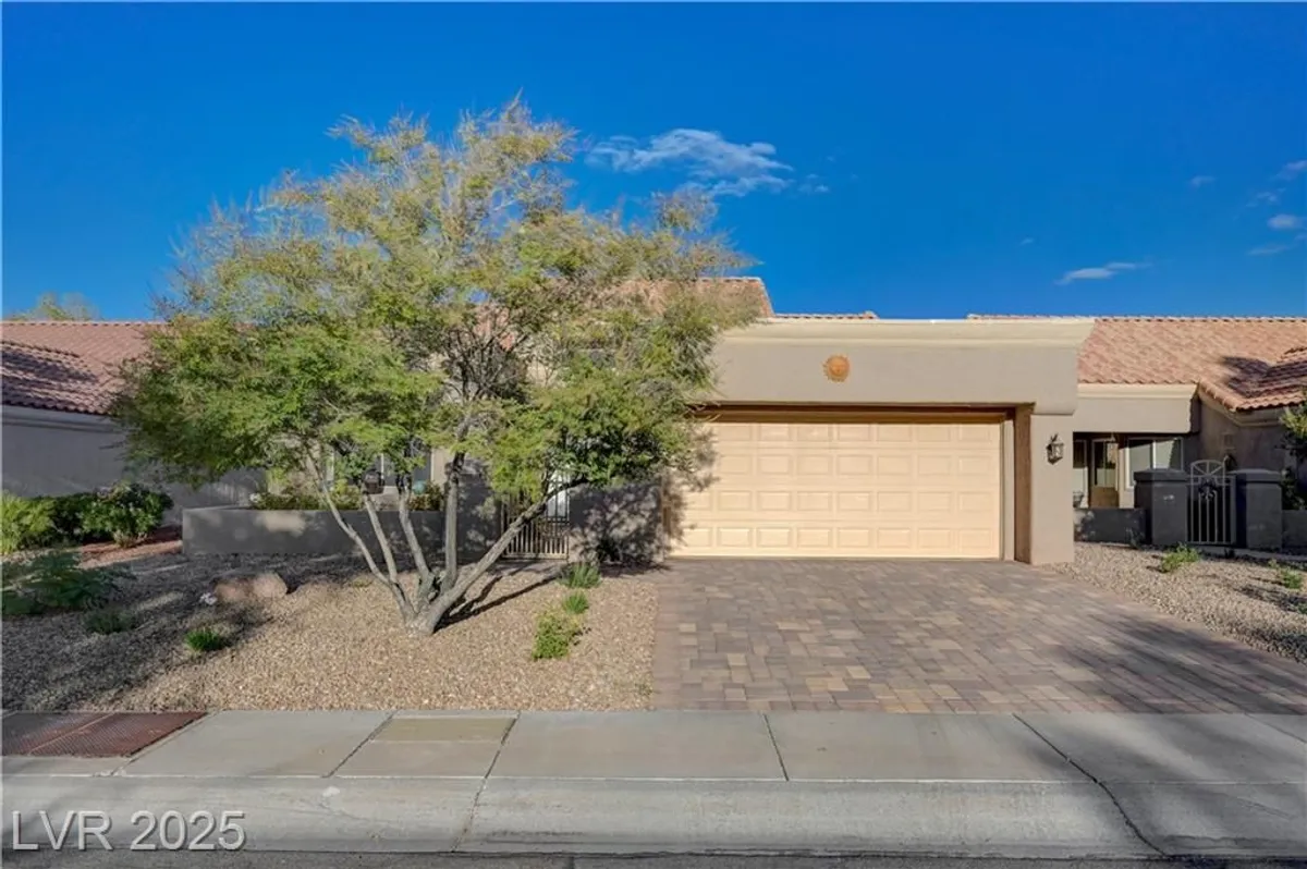 Property Slideshow image 1 of 21 | 2428 desert butte dr, Las Vegas, NV, 89134