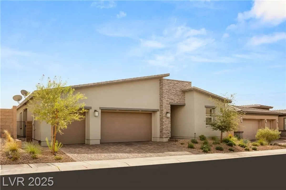 Property Slideshow image 1 of 42 | 116 juliette pointe ln, Henderson, NV, 89011
