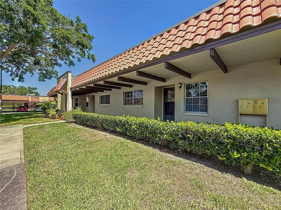 Property Slideshow image 1 of 28 | 1701 pinehurst rd apt 16c, Dunedin, FL, 34698