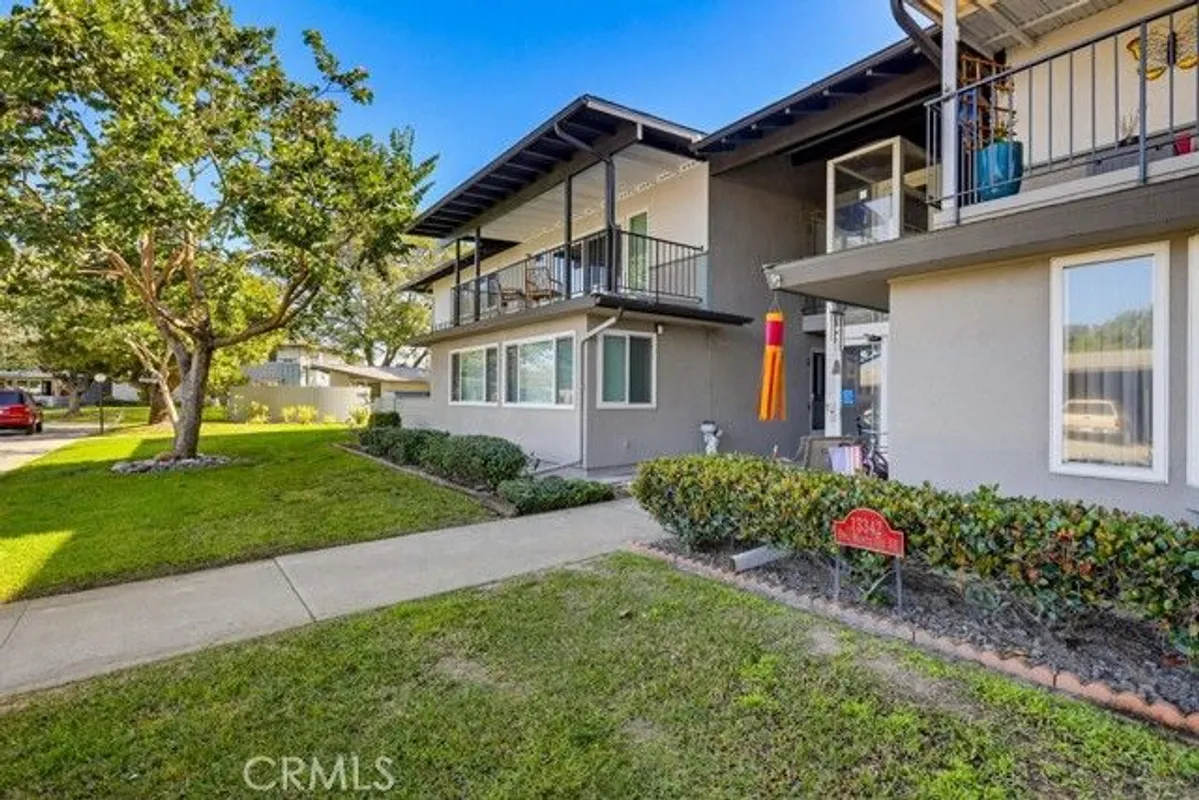 Property Slideshow image 1 of 48 | 13342 del monte dr apt 5p, Seal Beach, CA, 90740