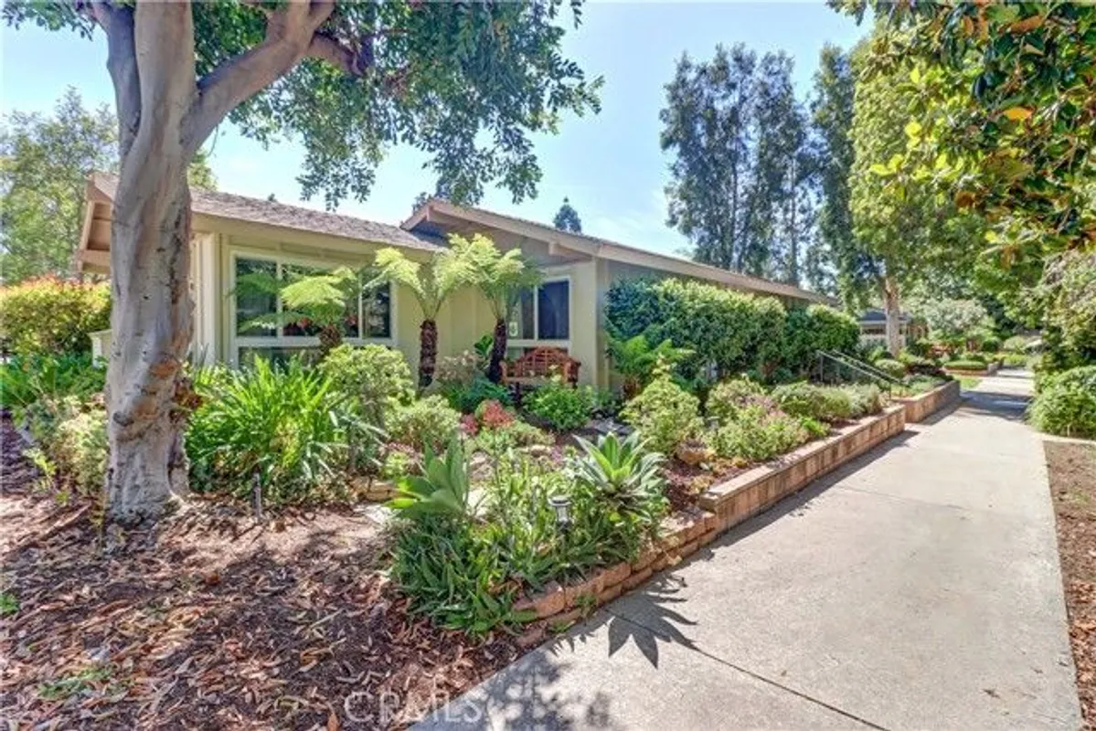 Property Slideshow image 1 of 55 | 134 avenida majorca a, Laguna Woods, CA, 92637
