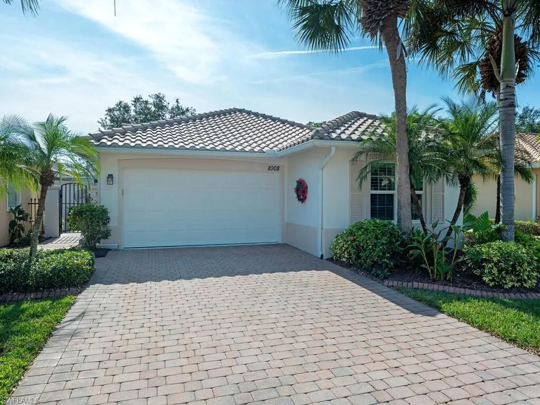 Property Slideshow image 1 of 27 | 8908 cascades isle blvd, Estero, FL, 33928