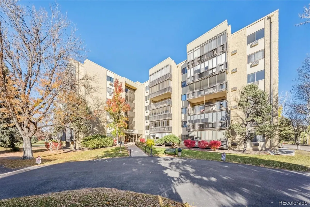 Property Slideshow image 1 of 24 | 13691 e marina dr 303, Aurora, CO, 80014