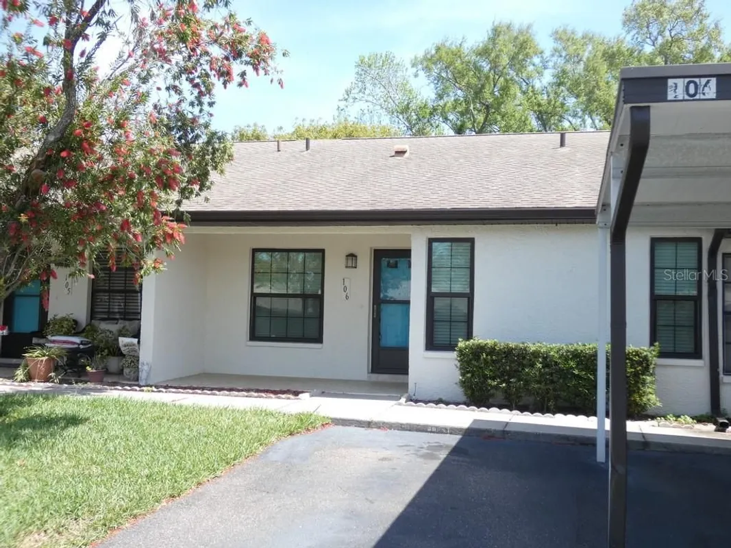 Property Slideshow image 1 of 30 | 2211 eisenhower dr 106, Dunedin, FL, 34698