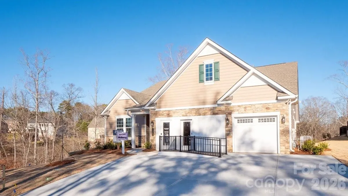 Property Slideshow image 1 of 25 | 1043 wylie falls ln # 8, York, SC, 29745