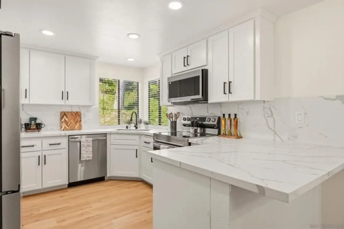 Property Slideshow image 1 of 39 | 12855 via moura, San Diego, CA, 92128