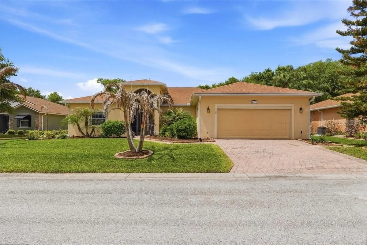 Property Slideshow image 1 of 62 | 4179 aberdeen ln, Lake Wales, FL, 33859