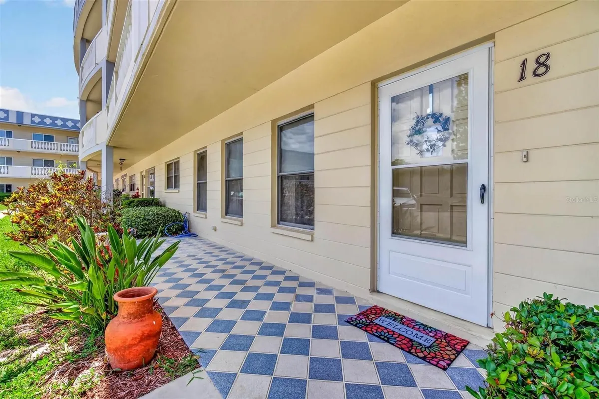 Property Slideshow image 1 of 59 | 2222 americus blvd 18, Clearwater, FL, 33763
